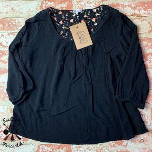 B_ENVIED Ladies Crochet Back Blouse M